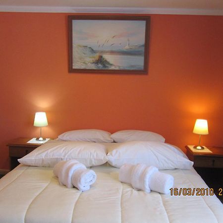 Hotel Patagonia Swiss House Puerto Natales Exterior foto